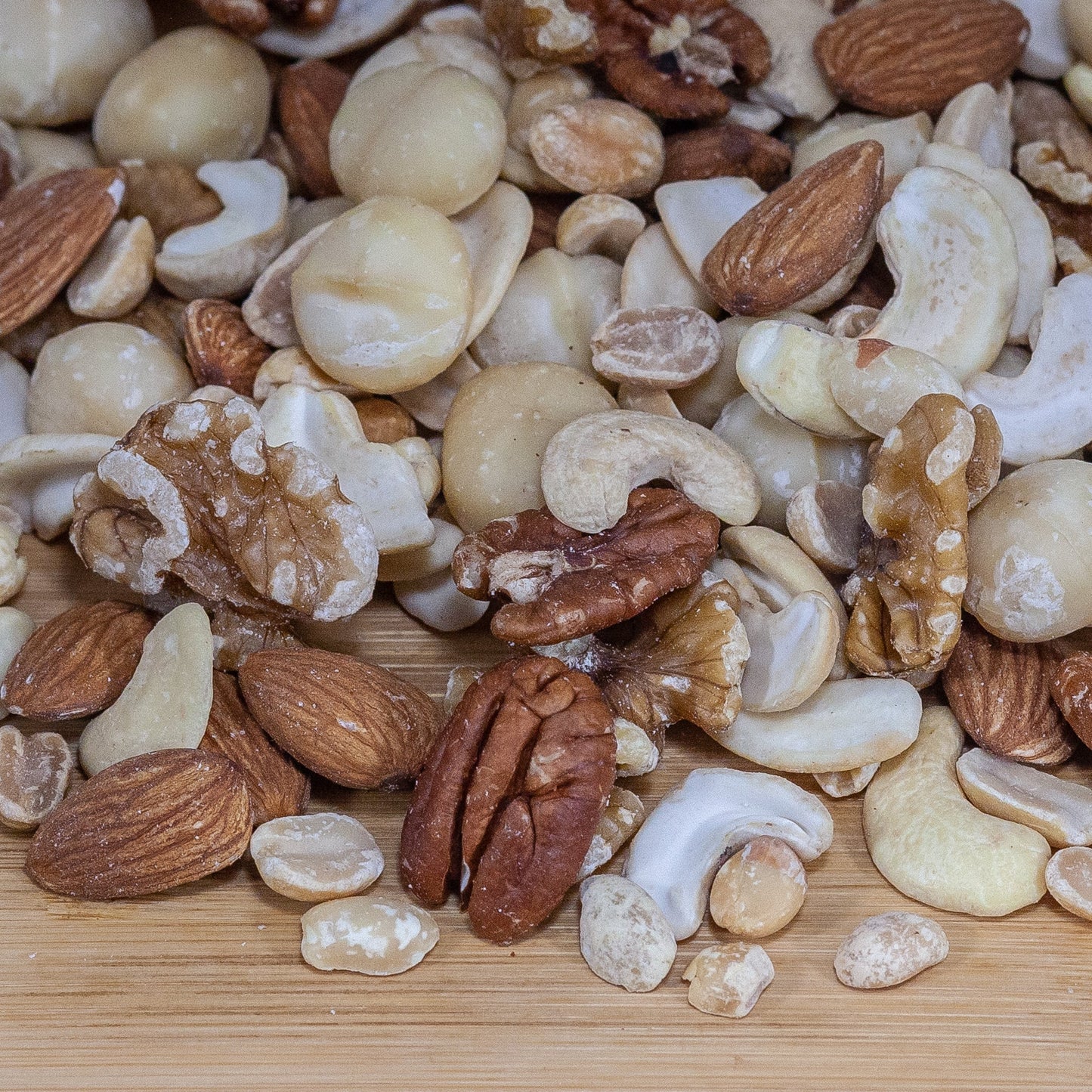 Organic Nuts Blend (24 oz.)-1